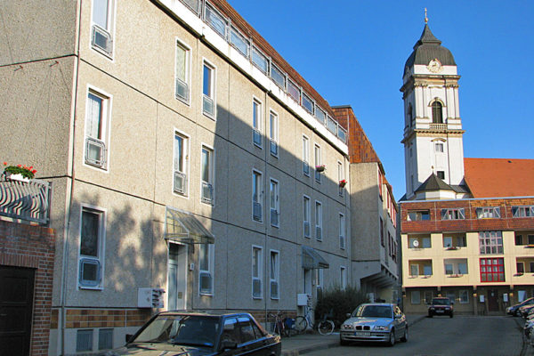 Kunstpfeiffergasse 1–3